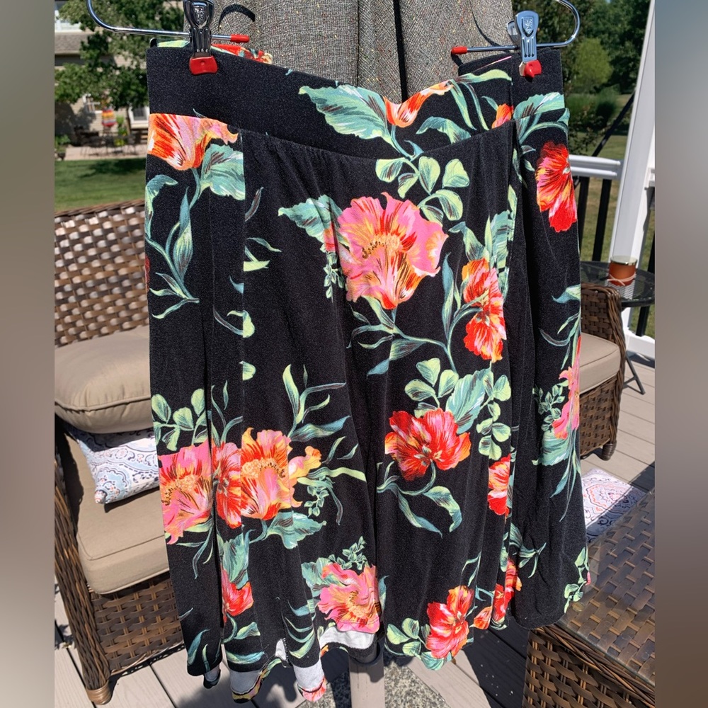 Torrid floral skirt